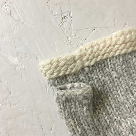 Hand knit 100% Wool Fingerless Gloves Neutral Minimal Design - Picture 6 of 6